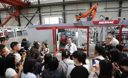 媒體見面會進車間 軟控解碼智能裝備的高質(zhì)量發(fā)展